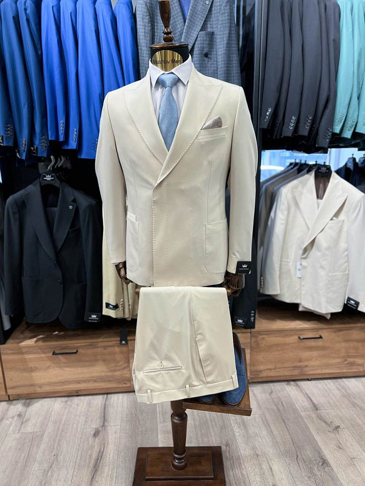 Молодежный мужской костюм