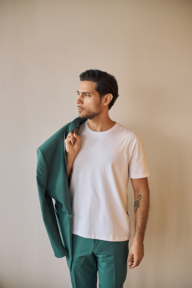 Молодежный костюм