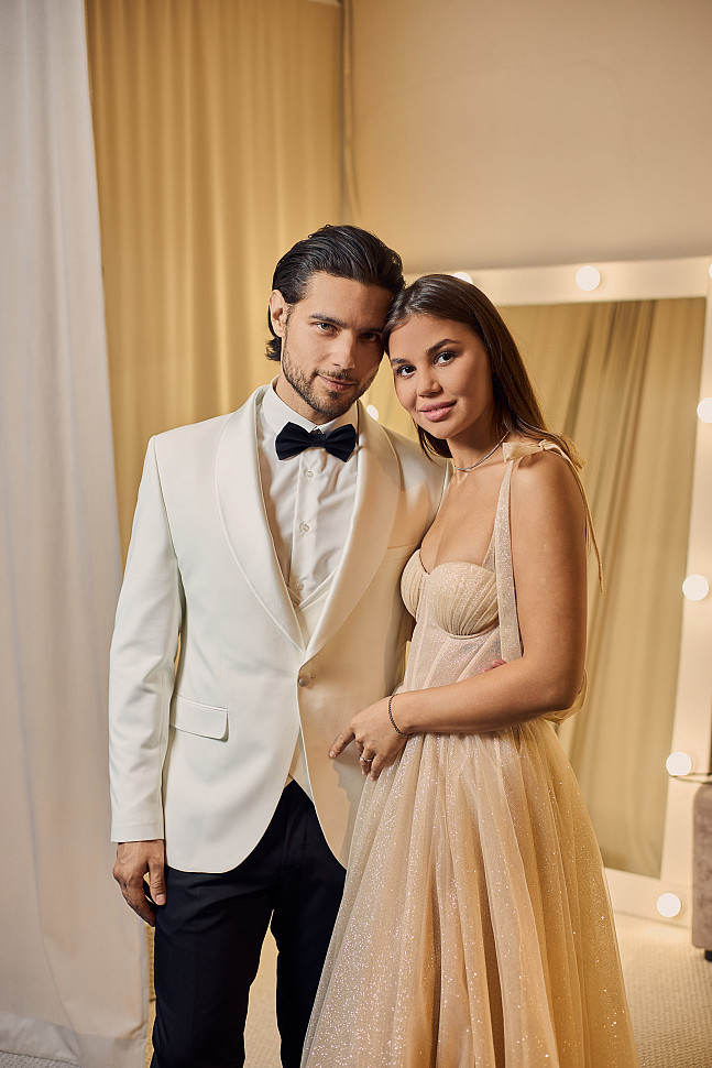 Костюм свадебный