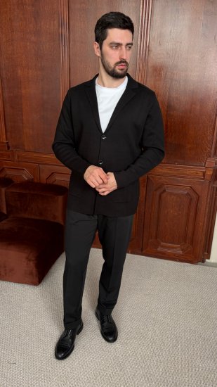 Кардиган AMT Черный на пуговицах 