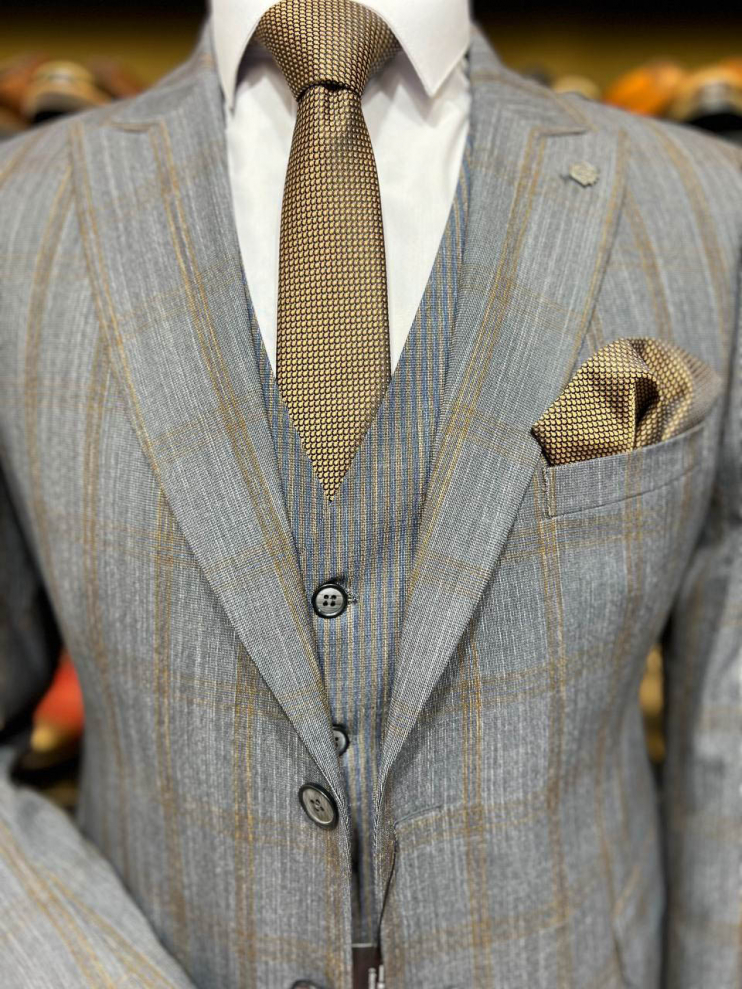 Костюм EMR 3-ка Серый фактурный