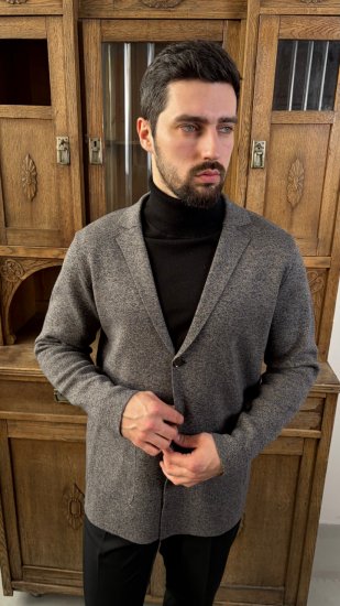 Кардиган AMT Серый фактурный с пуговицами